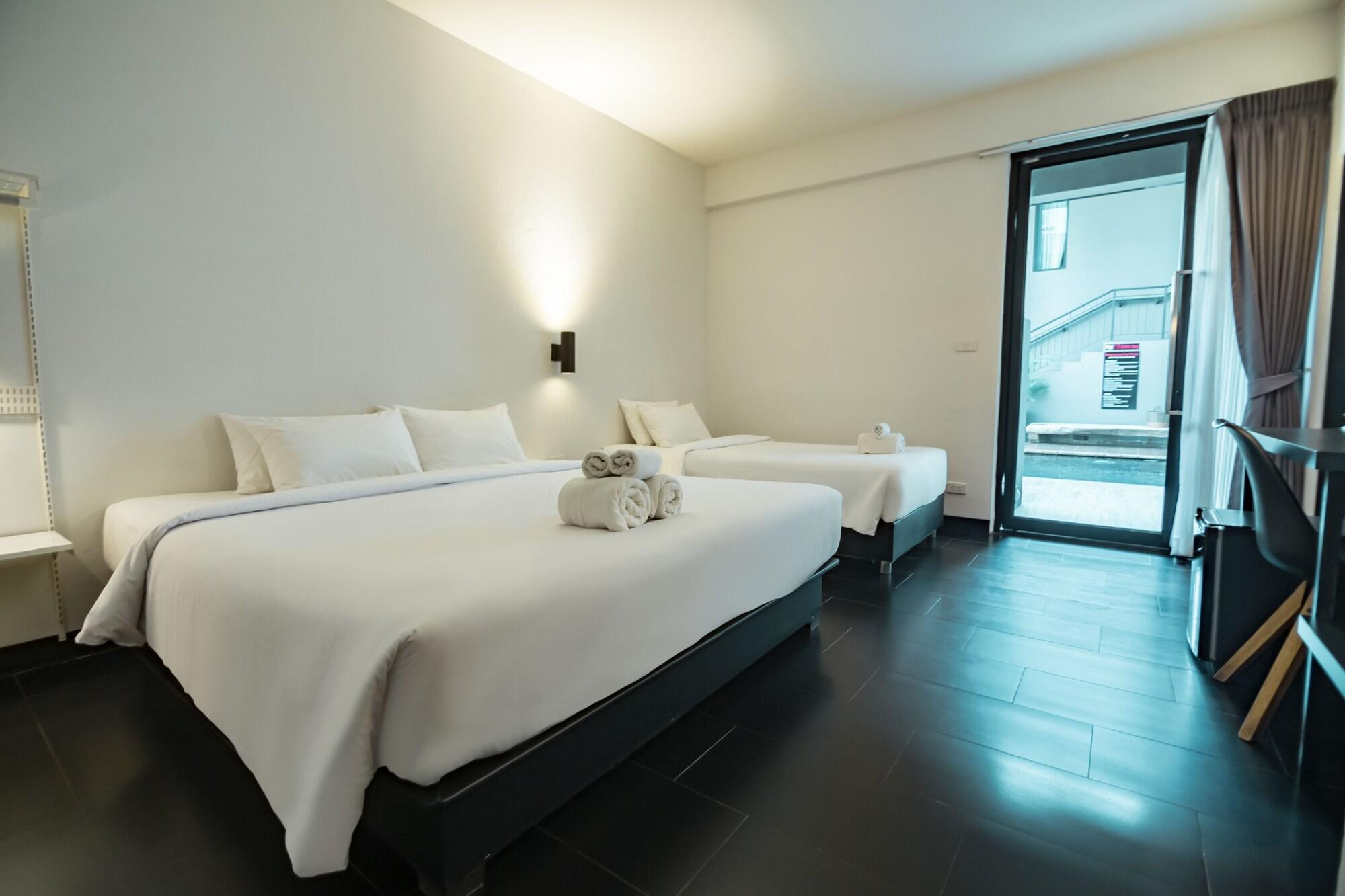 Iwualai Hotel Чиангмай Экстерьер фото