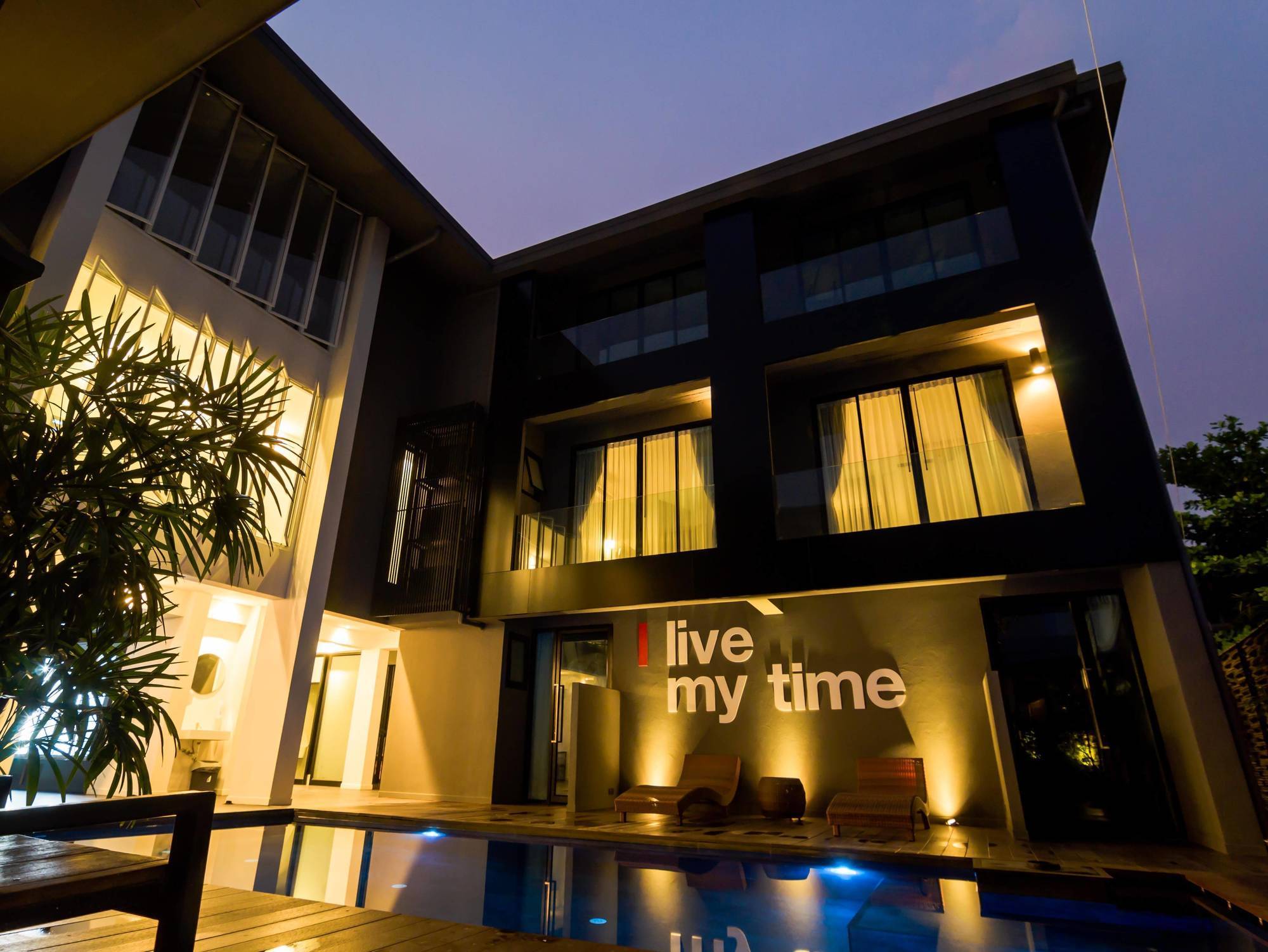 Iwualai Hotel Чиангмай Экстерьер фото